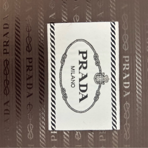 Original Prada Box measures approximately 11.5 x 9.5 x 4.75 inches. Prada Milano - Picture 9 of 10
